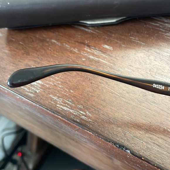 Oliver PeoplesLA Ashton brown eyeglasses with brown OliverPeoples LA case - Picture 9 of 17